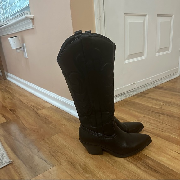 Black cowgirl boots coconuts by Matisse - Picture 2 of 5